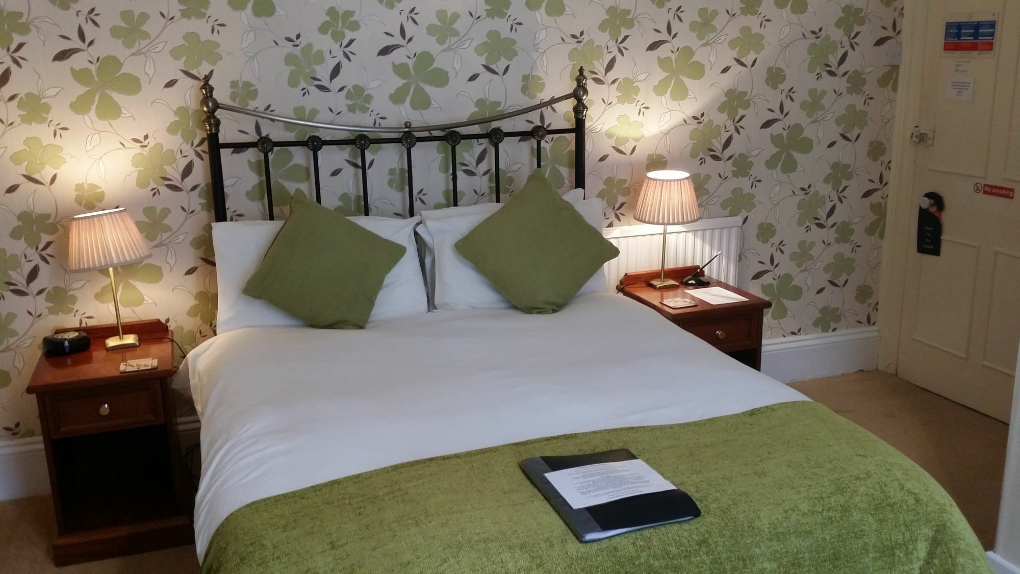 The Earlsdale Bed And Breakfast Ilfracombe Εξωτερικό φωτογραφία